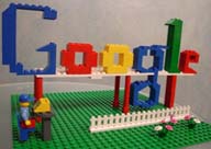Logo de Google construido con piezas de Lego.