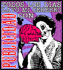 Ilustración de una mujer con un cerebro en la mano, junto a la frase 