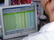 Fotografía en la que se muestra una aplicación informática a través de la pantalla de un ordenador.